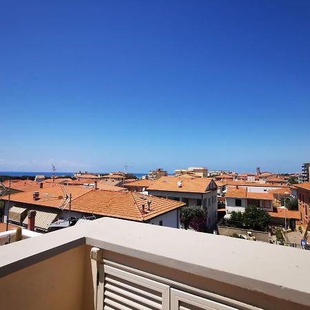 Casamare Hotel San Vincenzo Eksteriør billede