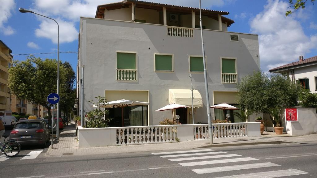 Casamare Hotel San Vincenzo Eksteriør billede